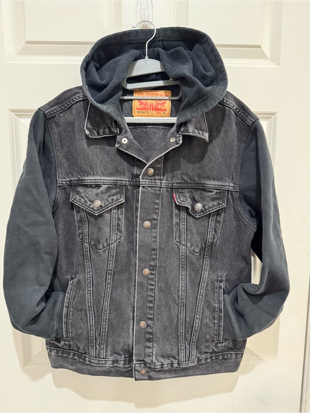 Levi's Strauss Men's Black Hooded Trucker Denim Jean Jacket Vintage Fit - Size M